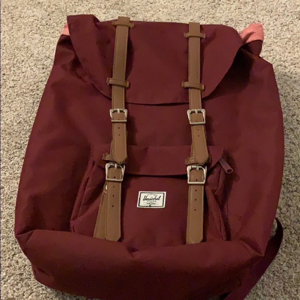 NWOT LARGE Hershel Backpack